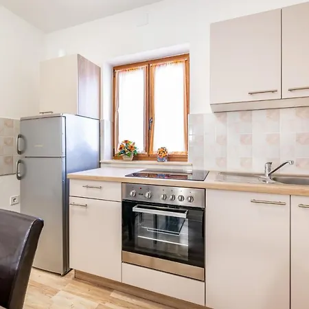 Apartment Danijela Harbour *